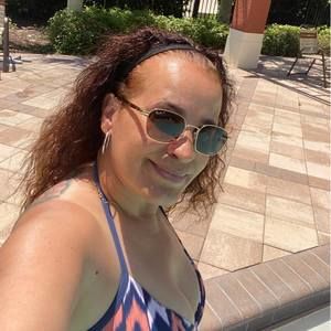 Meet your Posher, Mayra